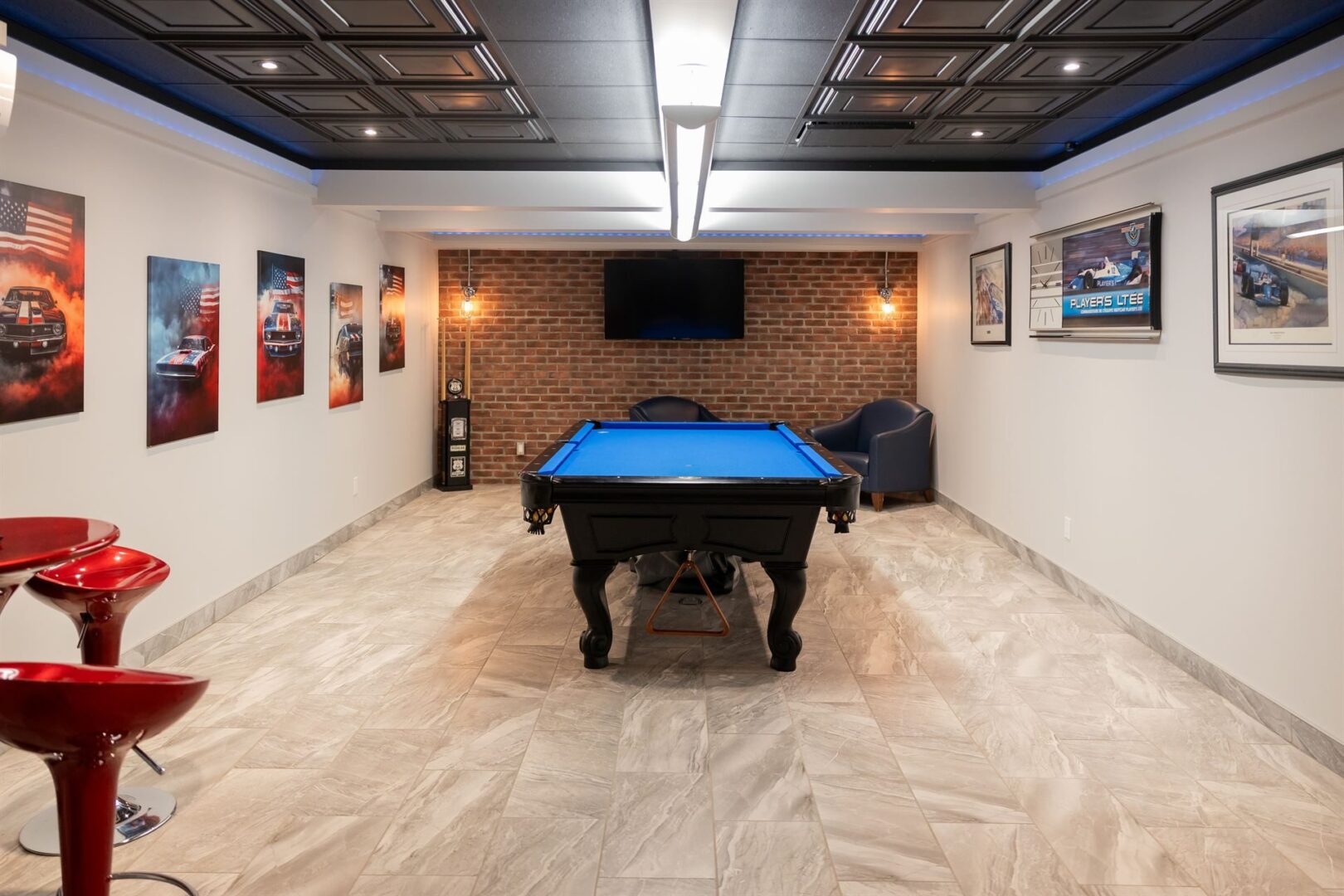 Salle multifonctionnelle (sous-sol)